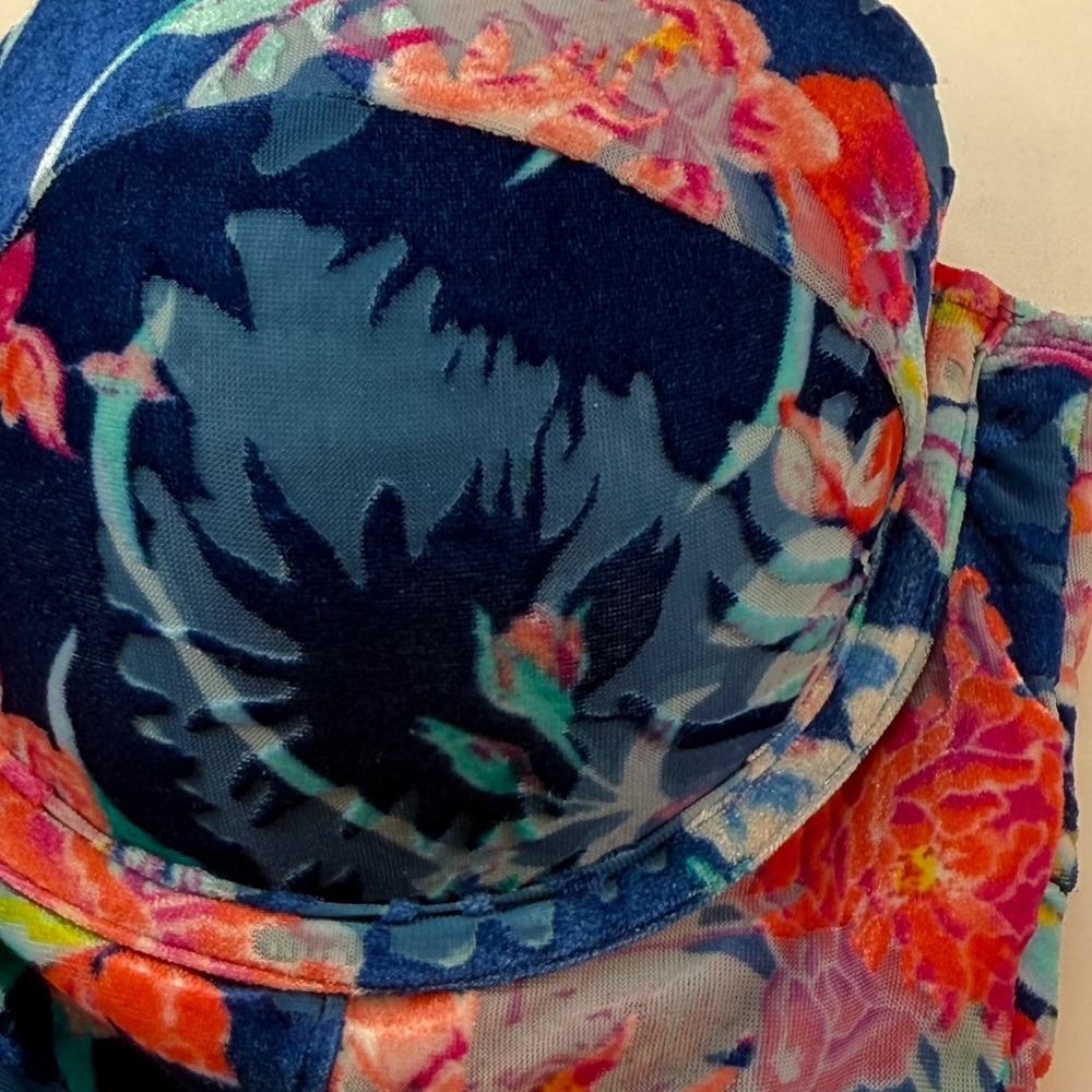 Betsey Johnson Floral Bustier Bikini Swim Top Size Medium Ladder Cutout - Picture 3 of 5